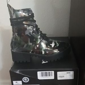 Brand New PVC CAMOUFLAGE Boot